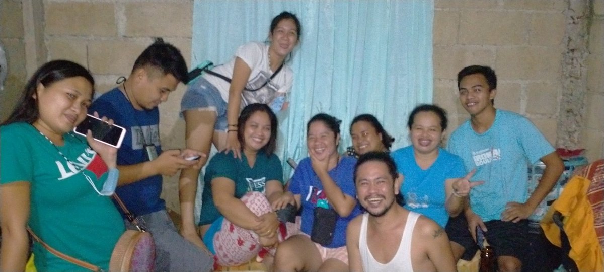 Ngel49907777's tweet photo. This is how strong baba family is. That smile. 🤗😍❤️ 
@Icon | BGD 
@Rose May | BGD 
@Jan |BGD 
@mals | BGD and his husband 
@Jose 
@heartace | BGD and her sister

#babaFamily
#babawithLove ❤️ https://t.co/zY6wILS7ga