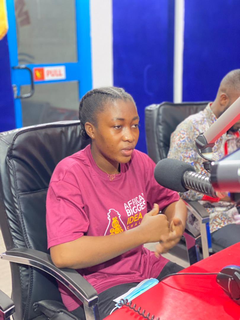 UCCIdeaChalleng's tweet photo. #UCCIdeaChallenge Vsn 2.0 winners   @alfgyamfi (@sartom_insectary), Dorcas Sefa (@chichi_d_rosam) and Zenobia Asmah (@ZenagsOrganics) along with project manager @kwame_nimo on @ATLFM1005 ’s ATLANTIC WAVE this morning to talk about the competition. https://t.co/03F2vBlZEx