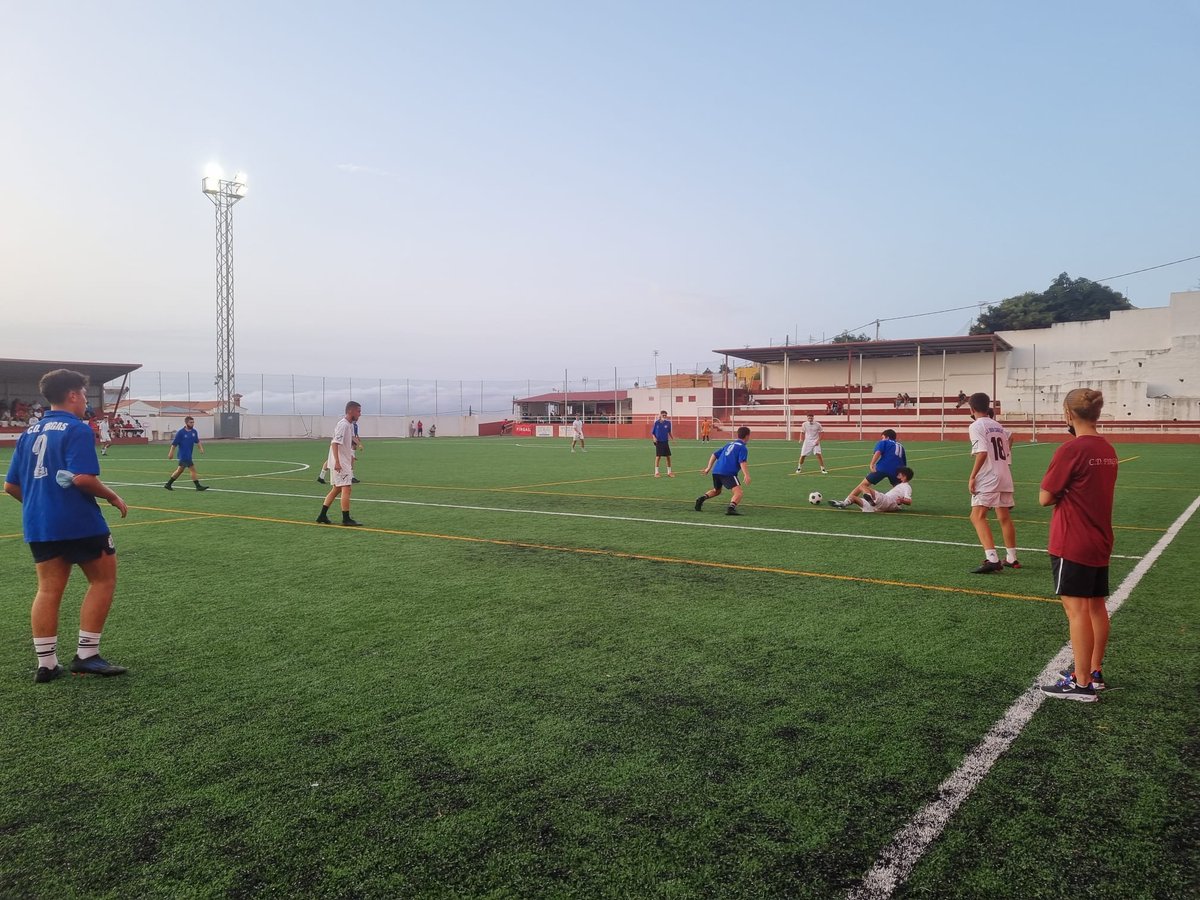 cdfirgas's tweet photo. 📸 Imàgenes del primer partido de pretemporada entre nuestro juvenil y el Carrizal disputado en el estadio Domingo Ponce https://t.co/c547TlsN19