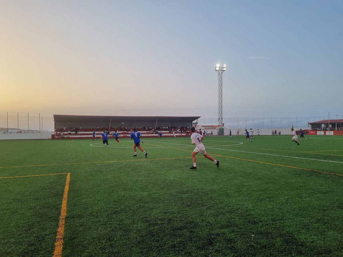 cdfirgas's tweet photo. 📸 Imàgenes del primer partido de pretemporada entre nuestro juvenil y el Carrizal disputado en el estadio Domingo Ponce https://t.co/c547TlsN19