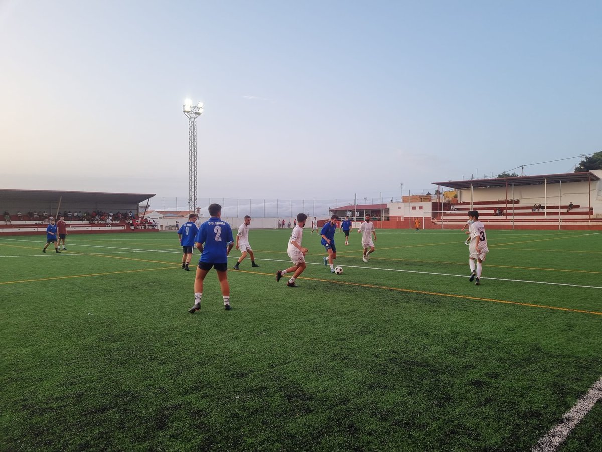 cdfirgas's tweet photo. 📸 Imàgenes del primer partido de pretemporada entre nuestro juvenil y el Carrizal disputado en el estadio Domingo Ponce https://t.co/c547TlsN19