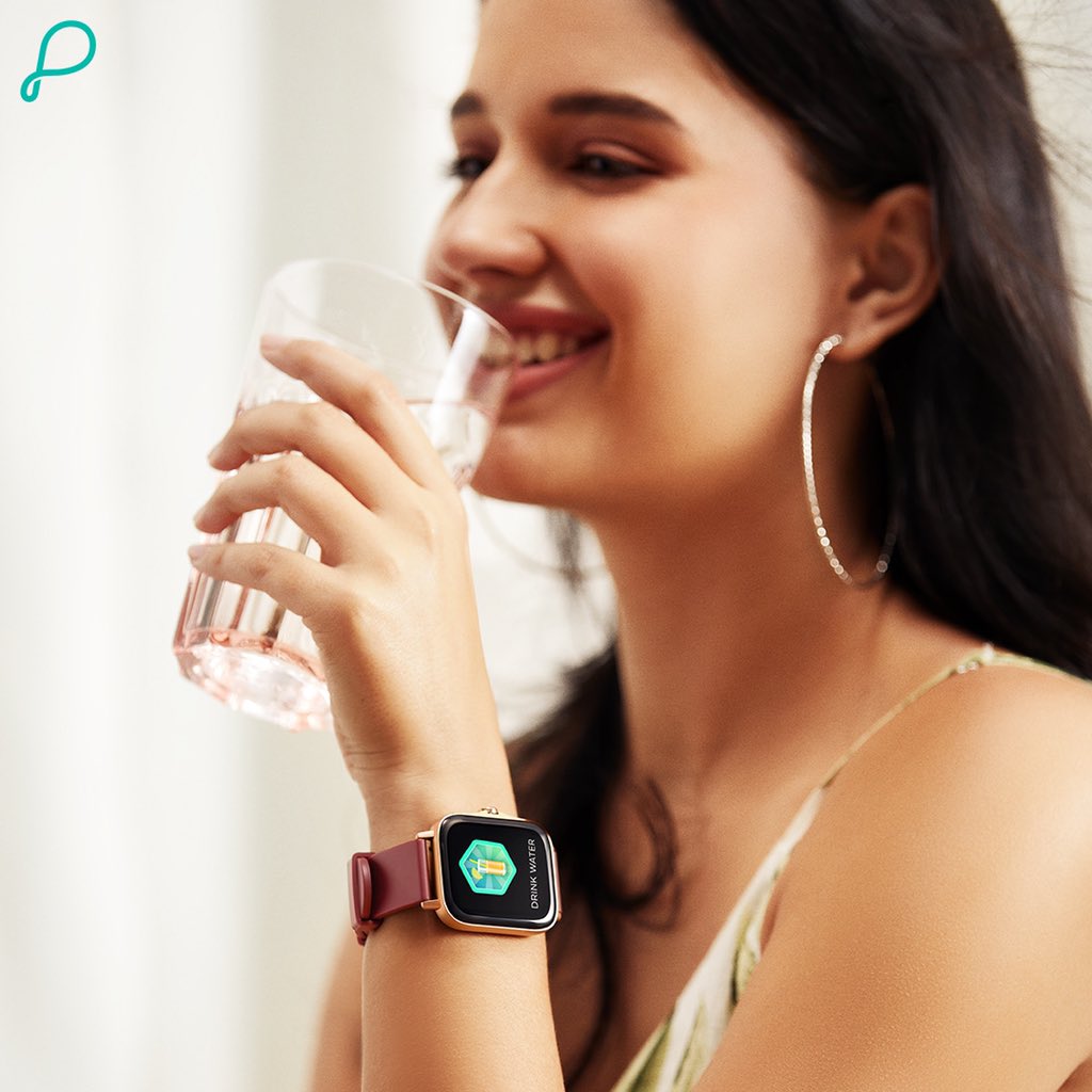 Pebble_India's tweet photo. There’s a mom in every Pebble Cosmos 🤗 This premium smartwatch is designed to keep you hydrated, with its stellar hydration alert and other advanced features, so much so that you’d think that a mom has created Pebble Cosmos! 🤭
#Pebble #LivePebble #APebbleIsAllItTakes https://t.co/9QpWzHrTLc