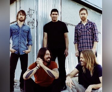 hypewing's tweet photo. Foo Fighters are now touring in 2021/22 with shows in the UK, Europe, and the U.S.

You can find all the tour dates, ticketing information and more about Dave Grohl and company right here on #Hypewing!

https://t.co/ZwELZSku83

@foofighters #foofightersfan #supportlivemusic https://t.co/QbuZ1KJ5ke