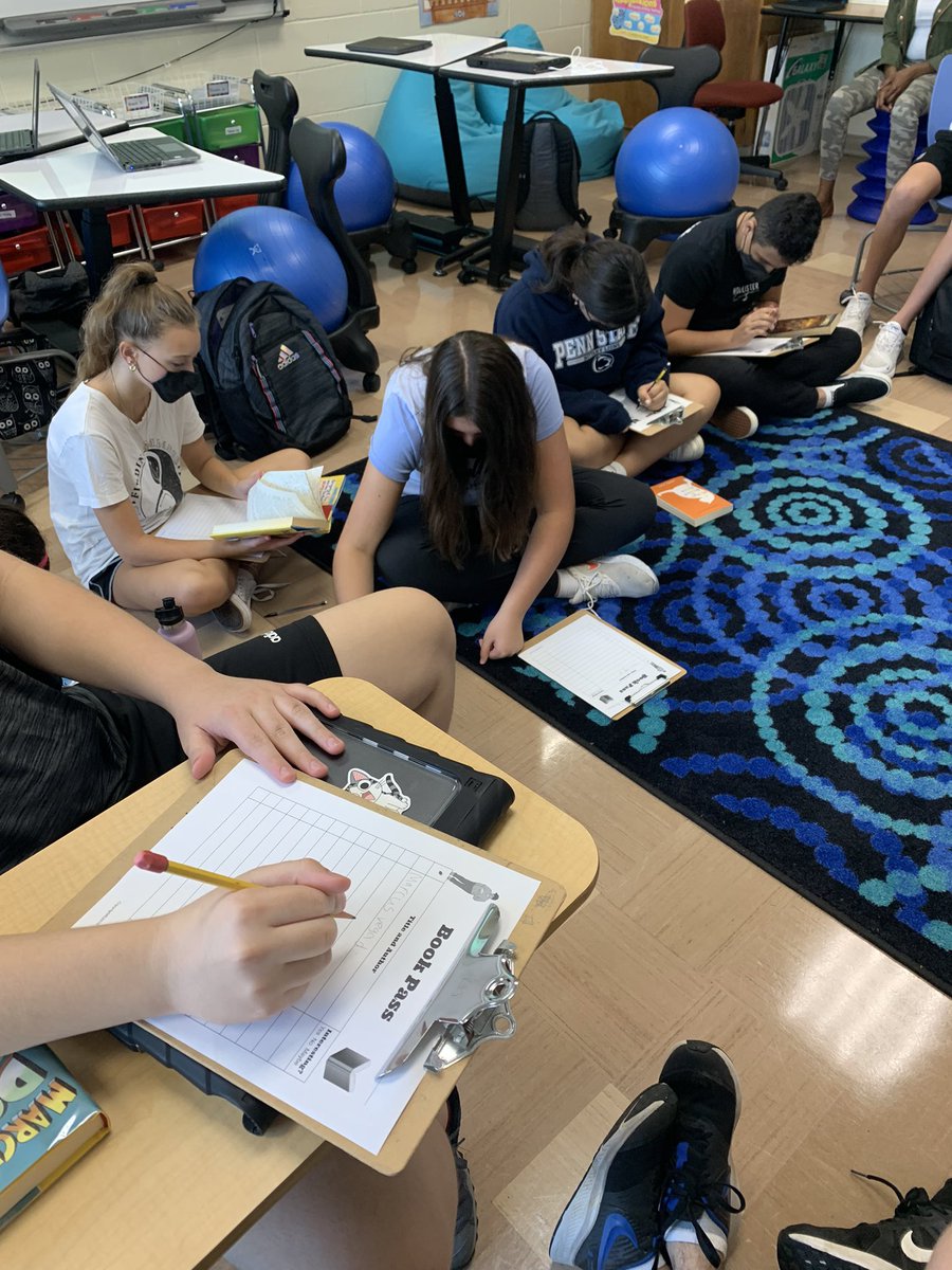 JBilleci's tweet photo. Ss are loving the Book Pass today to try new titles and genres. Great way to expand their reading repertoire. https://t.co/QQ5U2N22q5