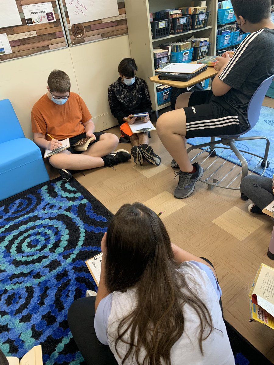 JBilleci's tweet photo. Ss are loving the Book Pass today to try new titles and genres. Great way to expand their reading repertoire. https://t.co/QQ5U2N22q5