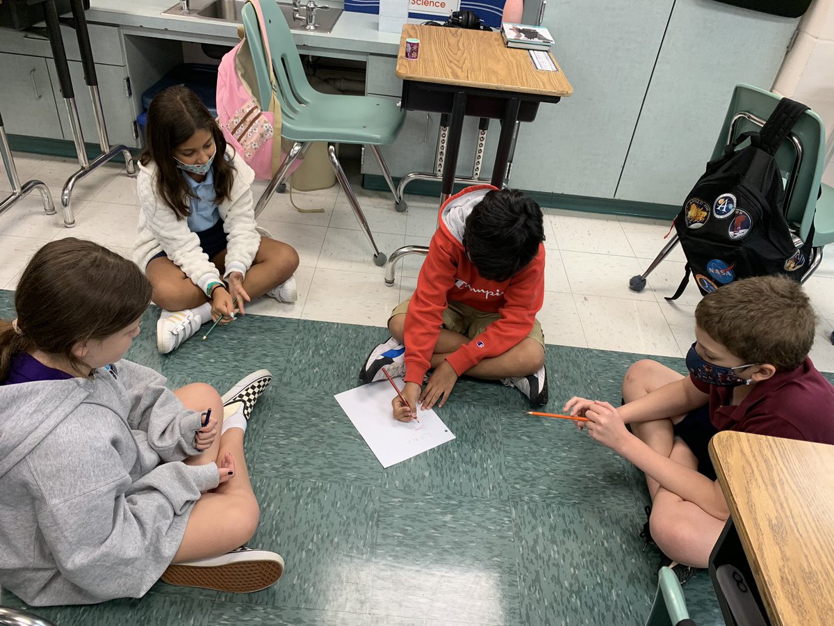 jewiebaum's tweet photo. Connect for success- making a class mission statement @blackbearsroar https://t.co/3bCHBP5a55