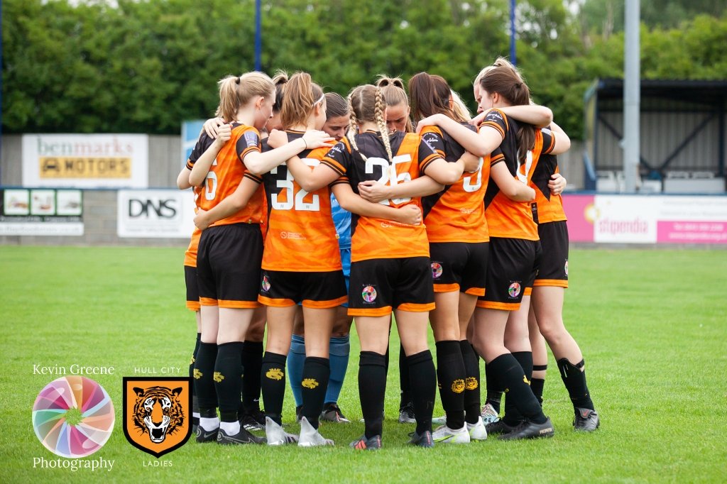 HullCityLFC's tweet photo. Hull City Ladies 𝐓𝐨𝐠𝐞𝐭𝐡𝐞𝐫🐯

Results haven't gone our way recently, but we 𝐬𝐭𝐢𝐜𝐤 together as one club &amp; as one TEAM⚽️

Thank you to 𝐚𝐥𝐥 our supporters, partners &amp; sponsors for 𝐚𝐥𝐥 your support, it doesn't go unnoticed!

https://t.co/Jv6mD9AxTe

#OneTeamOneDream https://t.co/KMIVhYVyfT