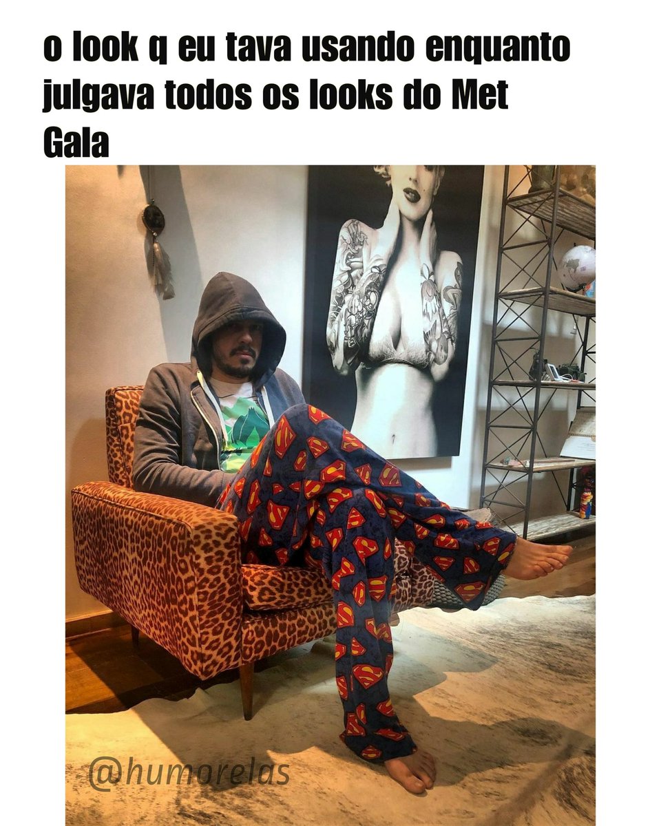 Humorelasofc's tweet image. eu tava bem assim 🗣️

#humor #humorelas #MetGala #meme 
@OsmarCampbell