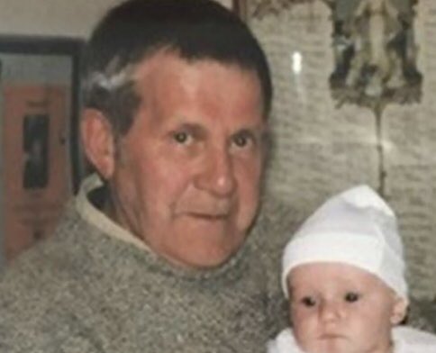 stoney632's tweet photo. On Friday afternoon a gentleman called Frank Fishwick,who happens to have been an 86 year old army veteran! was punched in the face by a c**t called 
Mohammed Al Aaraj from Sheffield,he died on Saturday morning
Frank had been Royal Engineer 
Al Aaraj is charged with manslaughter https://t.co/Gt8vo2n3ek