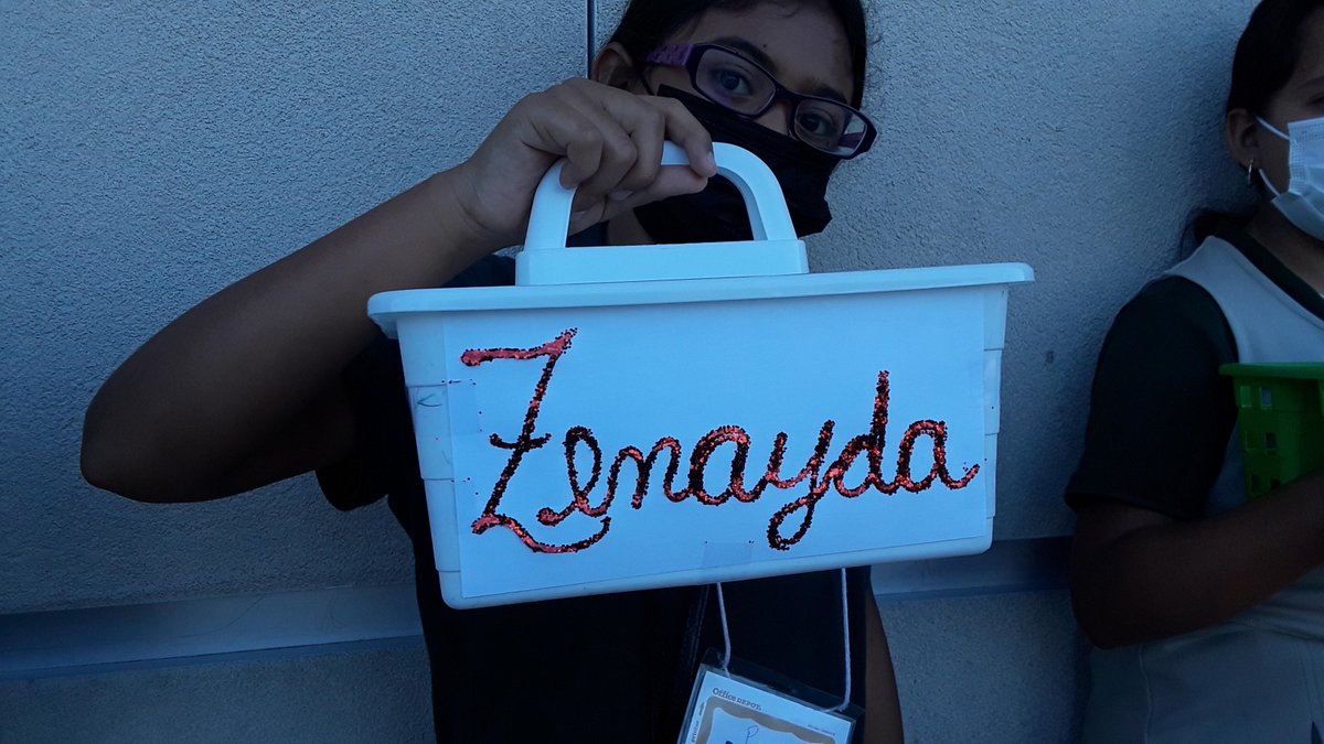 apena8798's tweet image. #HomeworkOwnership is a big deal. Reused old caddies and bins. Now my  students @PineyElem  have a place for placing decodables and school supplies at home. Creating a #HomeworkSpace is essential in  #HomeworkRoutines. #DevelopingHabitsCharacter