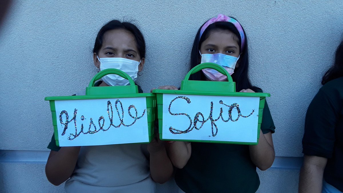 apena8798's tweet image. #HomeworkOwnership is a big deal. Reused old caddies and bins. Now my  students @PineyElem  have a place for placing decodables and school supplies at home. Creating a #HomeworkSpace is essential in  #HomeworkRoutines. #DevelopingHabitsCharacter