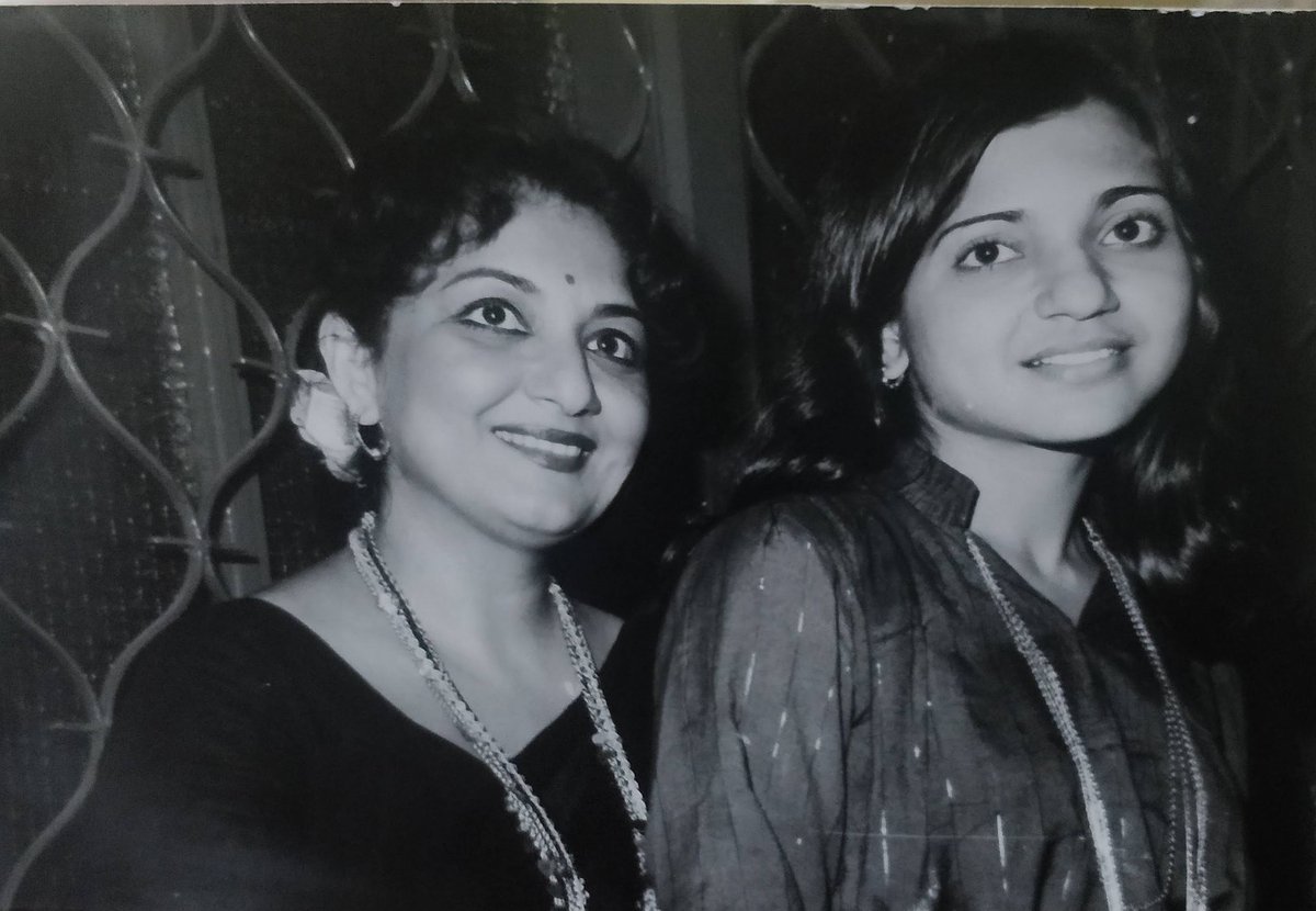 Tabassum (@tabassumgovil) on Twitter photo Mere #family #album me mujhe yeh #nostalgic #pic mili which iam sharing with you all <a href="/thealkayagnik/">Alka Yagnik</a> #alkayagnik Mere #family #album me mujhe yeh #nostalgic #pic mili which iam sharing with you all <a href="/thealkayagnik/">Alka Yagnik</a> #alkayagnik