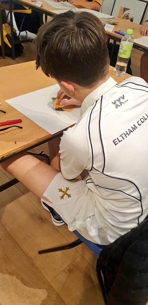 GeraldMooreGall's tweet image. GCSE Kickstart is back with some life drawing, supporting students taking #ArtGCSE led by @TheLilyGerm. Open to all school students. Book here bit.ly/3Cba93j #artteacher #teachart