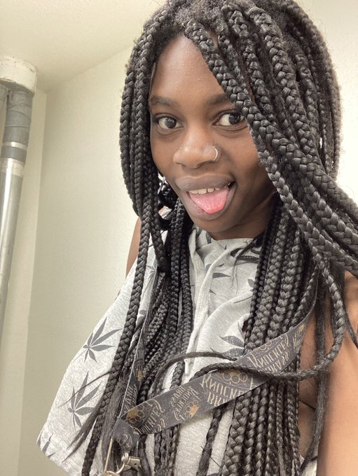 Felt cute. Hi https://t.co/gMcL8yuSqb