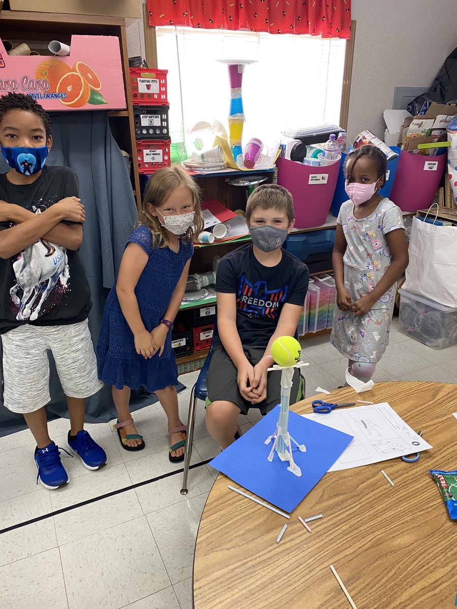 MosaicES_STEAM's tweet image. What do you do when your tennis ball tower is successful? You “shake your booty with joy!” (according to one third grader). Love these joyful victories! #STEMed #iteachsteam @FCPSSTEAM @MES_MrsJildeh