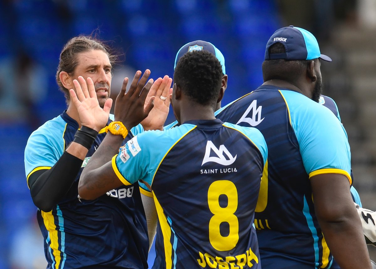A five-wicket haul for David Wiese, and he's on a hat-trick! 🔥

es.pn/CPL2021-Semi1 | #CPL21
