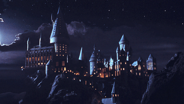 Harry_Potter_TM's tweet photo. Esto es un planazo y lo demás son tonterías. https://t.co/4WEfECUOb1