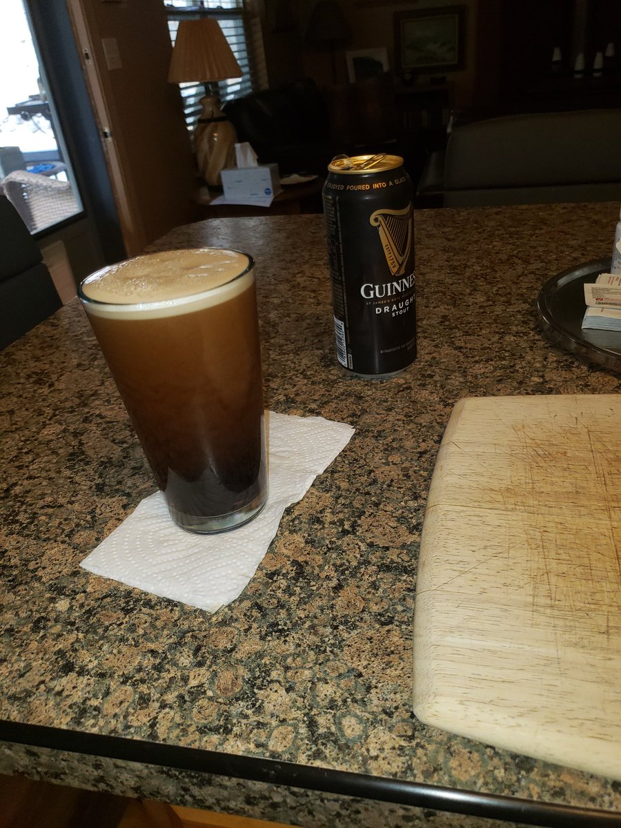 ralsmack's tweet image. #ProTip

Turn off #TheSocialMedia early, get the #YardDay started early so it's an early #FourGuinnessDay start!!

#Winning