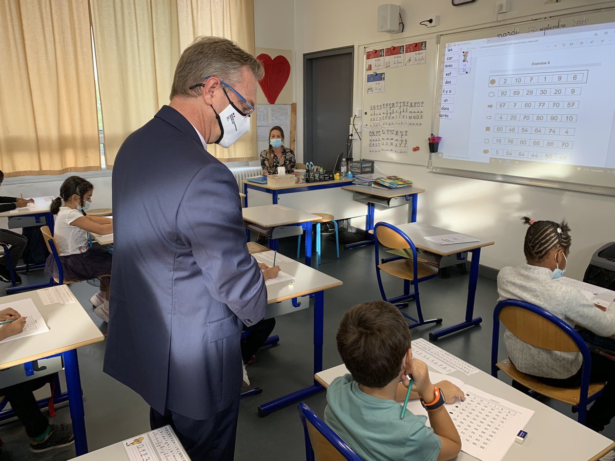 HuartJean's tweet photo. #Evaluations
Merci aux professeurs de l’école Beauregard de Nancy 
L’exploitation des évaluations 2020 a permis
- d’engager un travail important sur la résolution de problèmes en mathématiques
- de travailler la fluence de lecture suite aux évaluations de 6eme! 
@jmblanquer https://t.co/qyMwooCvA9