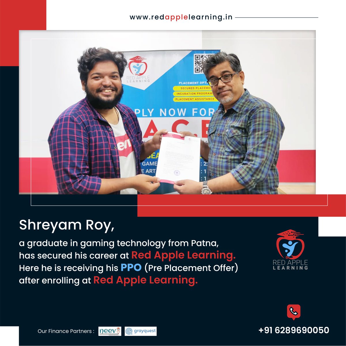 redapplekolkata's tweet image. Shreyam Roy,
a graduate in gaming technology from Patna, has secured his career at Red Apple Learning.
Here he is receiving his PPO (Pre-Placement Offer) after enrolling at Red Apple Learning.
#learngamedevelopment #GamingCareer