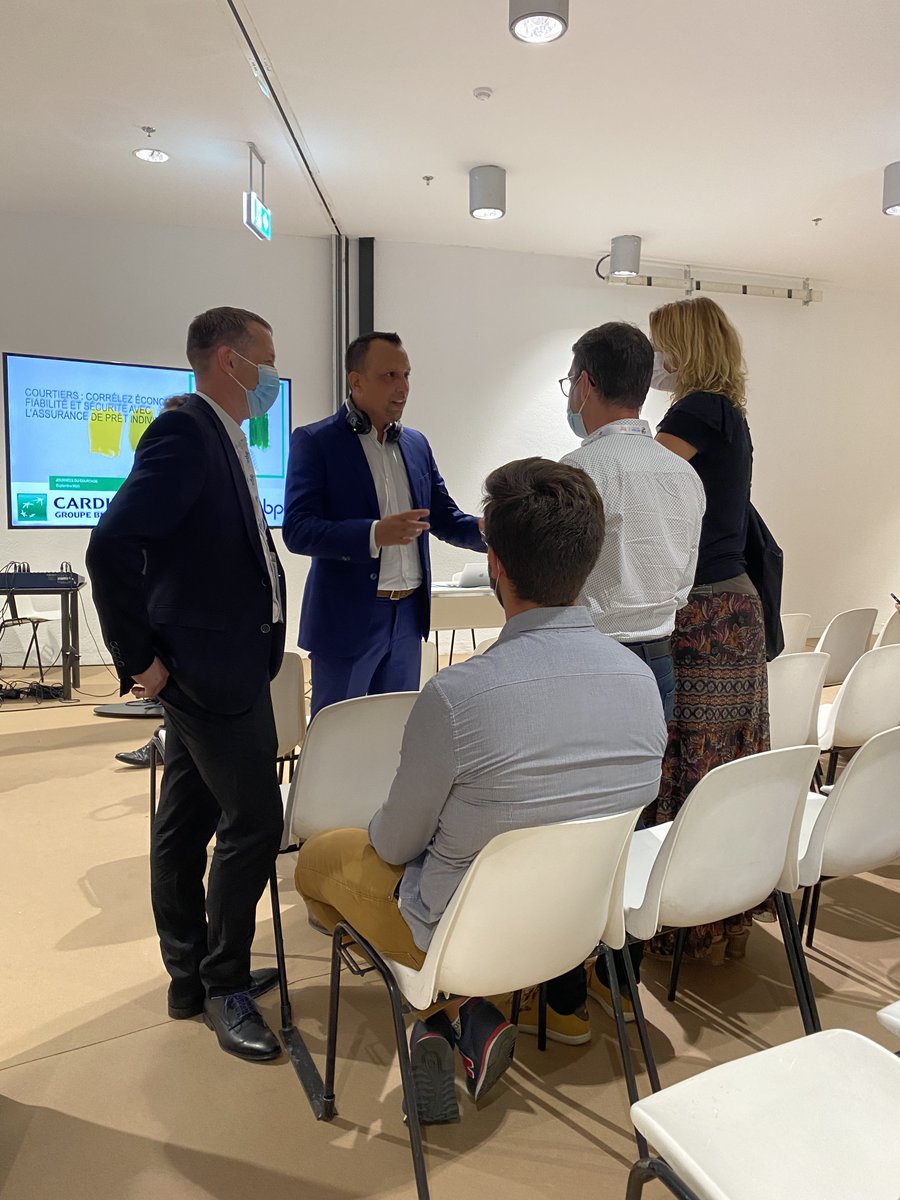 cardif_fr's tweet photo. En direct 🟢 des #JDCCourtage21, le #LT de l'atelier dédié à l'#assurancedeprêt avec @cbp_fr. A suivre, commenter 🗨 et partager avec #MonProjetImmo https://t.co/3HWtgr2zgT