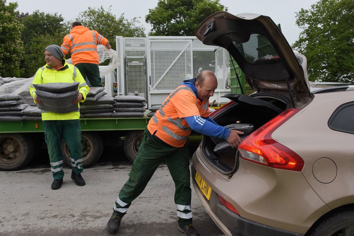 Free compost giveaways begin this Saturday (September 18) in #Carnaby.
East Riding residents can claim two free bags of compost.
Other events to come in #Preston #Goole #Withernsea #Hornsea #Beverley #Pocklington #Driffield
For information visit: orlo.uk/UCIcJ