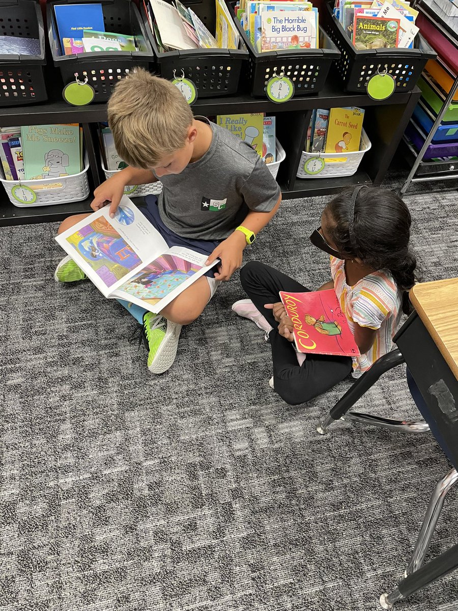 Partner time sharing what we notice when we reread stories! <a href="/Jack_D_Johnson/">Jack D. Johnson</a> #DragonsCare
