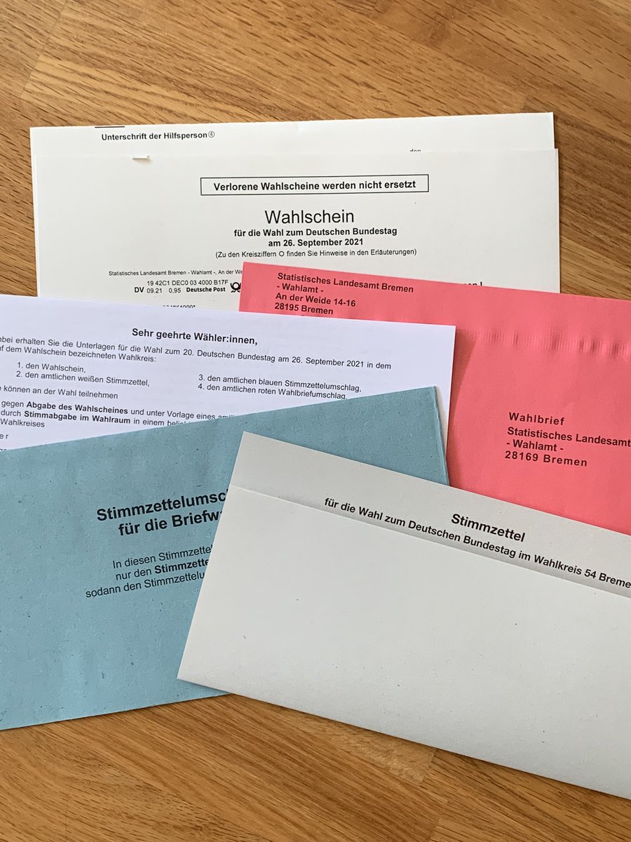 thorstenholland's tweet photo. Ok, jetzt wird‘s also ernst. Schon mal der Hinweis an die, die bei der Fünf das Kreuz machen: Unterschreiben nicht vergessen!! https://t.co/zYII28NMBE