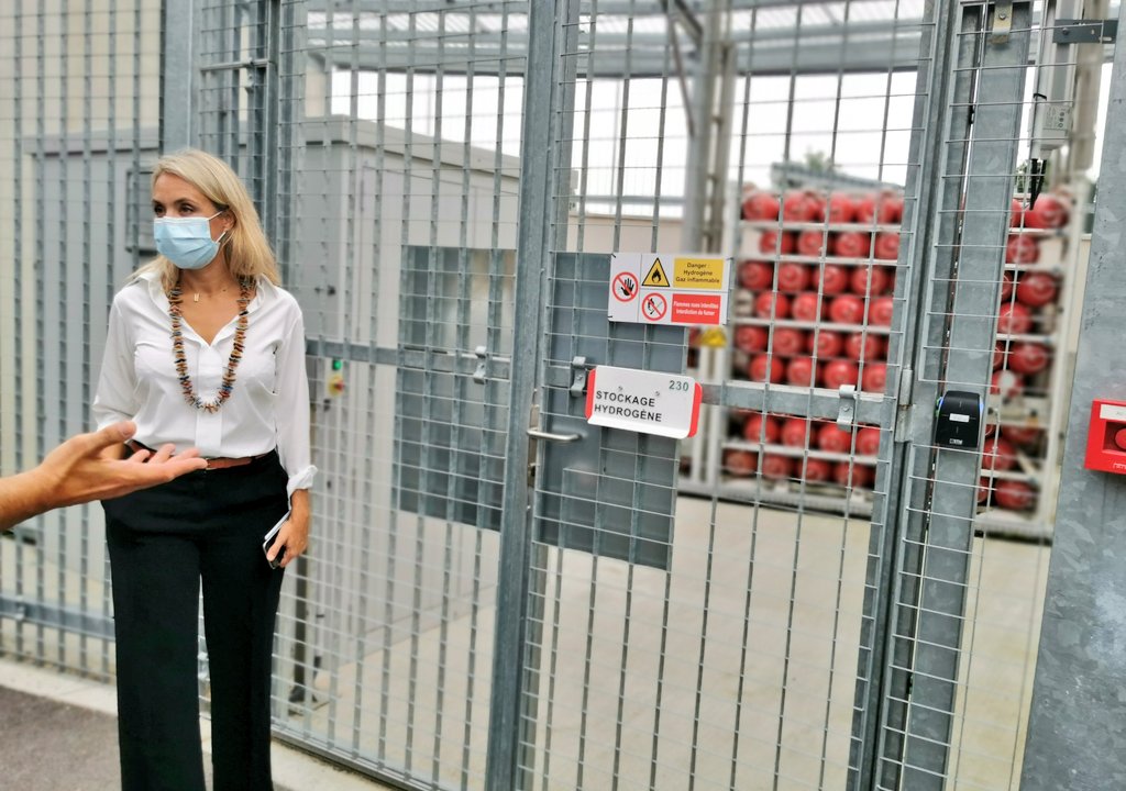 NadiaPellefigue's tweet image. Très fière de&quot;Totem&quot;, le nouveau bâtiment du #CEATech à #EnergiePositive. 

✅Démonstrateur unique en France sur le plan de la #recherche et de la transition énergétique.
♻️Produit, utilise et stocke l&apos;énergie (batterie et #hydrogènevert) 

🟥Financé par la Région @Occitanie