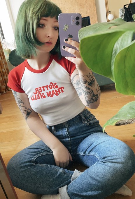 TW Pornstars - Starryfawnn XBIZ BEST FETISH CLIP ARTIST . Pictures and videos from Twitter. Page 25