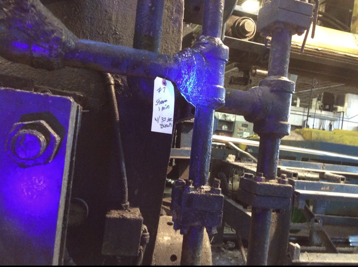 MDILUBES's tweet photo. Reduce operational product loss by assessing equipment component leakage regularly. A few drops of oil over the course of a year can directly impact your operational expenses. #WhoWeAre #Reliability #Efficiencies https://t.co/uCkI5aiLx3