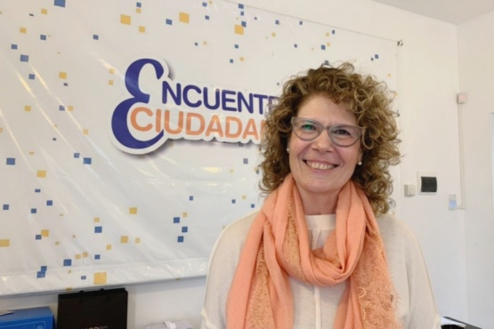 TiempoSur_'s tweet photo. Gabriela Mestelán y Fernando Cervo en la lista de Cambia Santa Cruz para el 14 de noviembre #santacruz #politica #gabr https://t.co/D4nLgKlRJl https://t.co/NkYpZ9rODy