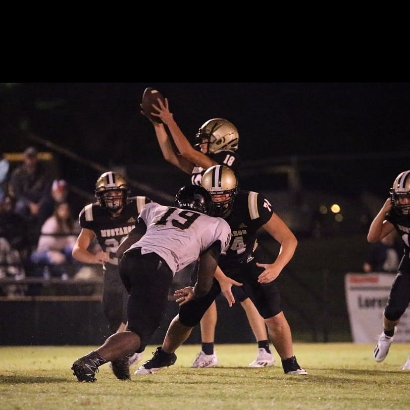waynecowildcats's tweet photo. Congrats to the Fan Voted Players of the Week for the loss to Loretto:
Offensive- SR RB Julian Birchett
Defensive- JR DB Jesse Dixon
Special Teams- SO K Ryder Butler 
Overall- SR WR/RB/P/KR Timmy Robbins https://t.co/wAlX2VVF9e