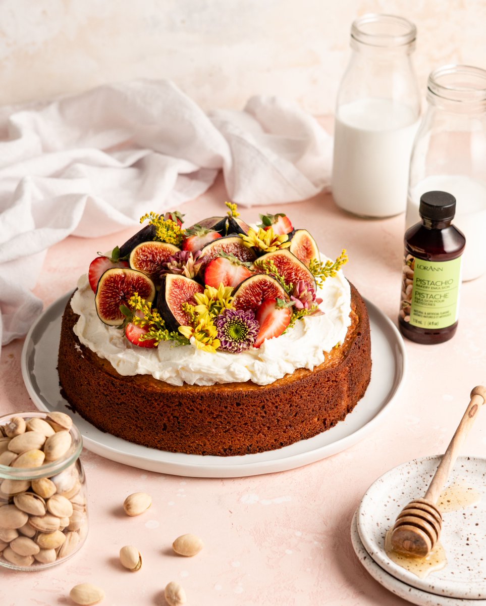 LorAnnOils's tweet photo. Live a brittle with this lusciously smooth and nutty, Pistachio Cake topped with a silky-sweet, honey buttercream frosting. 🤤

Get Recipe 👉 https://t.co/qpUkYszoph https://t.co/XKlW2bR65c