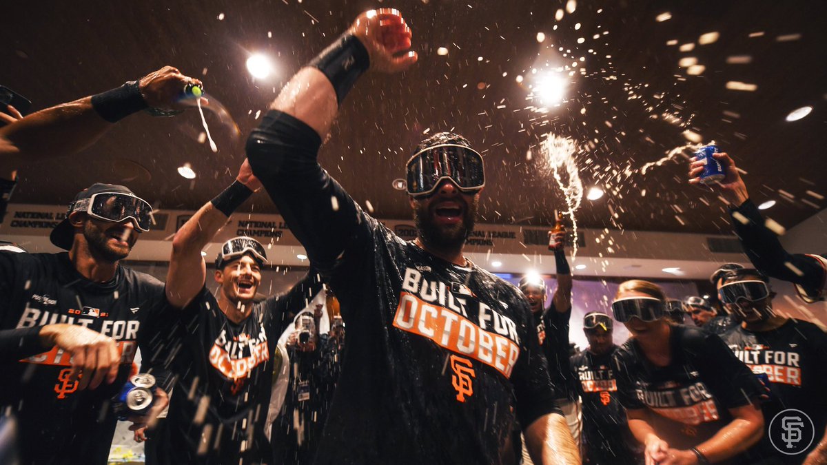 DannyVietti's tweet photo. 2021 San Francisco Giants: first team to clinch a playoff birth
• Posey: missed last season
• Belt: 33 yrs old
• Solano: minor league deal (2018)
• Crawford: oldest starting SS in baseball
• Bryant: midseason trade
• Longoria: 35 yrs old
• Yaz: minor league trade (2018) https://t.co/drUmdReYVX