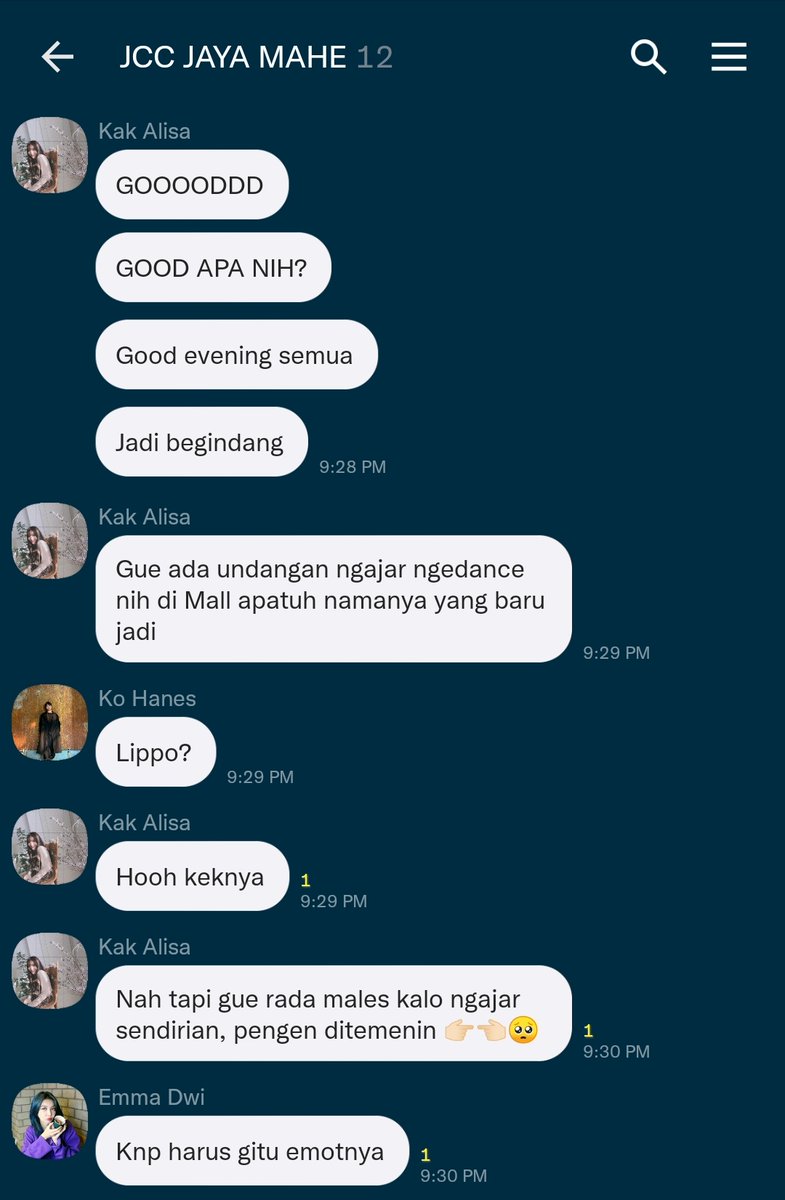 lokal_dc's tweet photo. Good apanih dari Ajun yang mau diseret Kak Alis buat nemenin beliau ngajar nari 😎 https://t.co/6jU6uW5ey3
