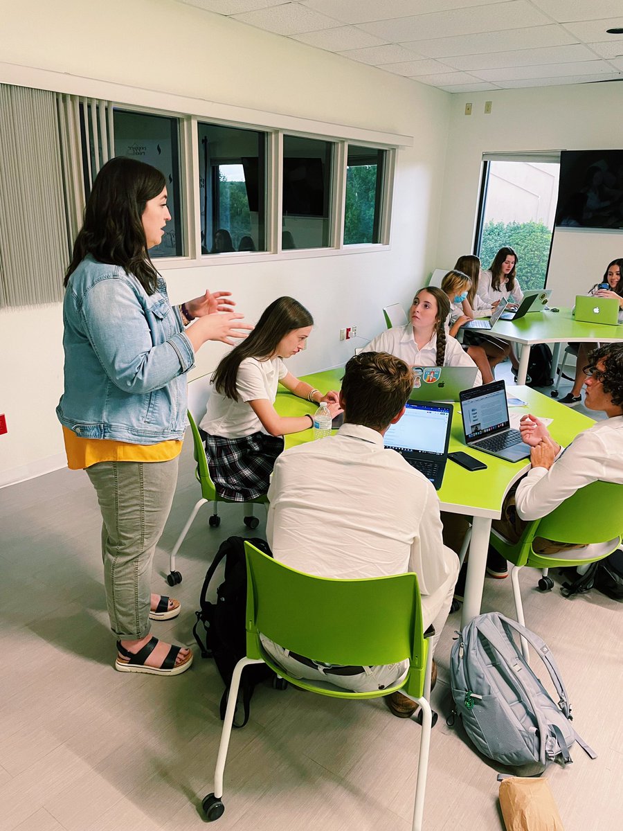 CRM is working so hard this week! Recently the website team has been editing the @tuesdaytakeouttyler website! 👏👏#copperroofmedia #business