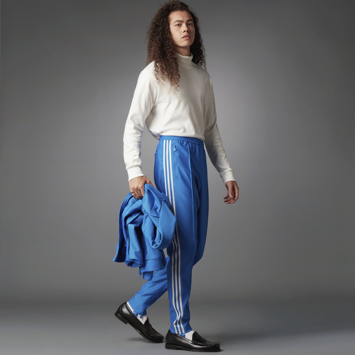 adidasalerts's tweet image. 10am ET / 7am PT on #adidas US.
adidas Blue Version Collection.
—&amp;gt; bit.ly/2VCHNPU  #ad