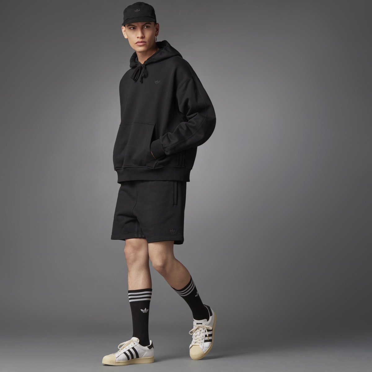 adidasalerts's tweet image. 10am ET / 7am PT on #adidas US.
adidas Blue Version Collection.
—&amp;gt; bit.ly/2VCHNPU  #ad