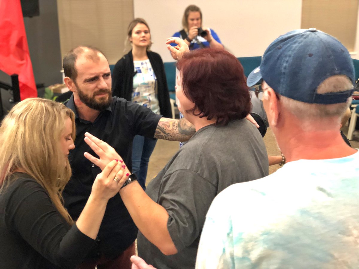 _AGMinistries's tweet photo. I had an awesome time ministering with my wife at New Harvest Church in Maryville, TN. Thank Pastors Jeff and Farrah Coleman for the opportunity! It was such an honor to minister in your house. God is doing great things! 

#agm #invitationministries #newharvestchurch https://t.co/aiG5phePBW