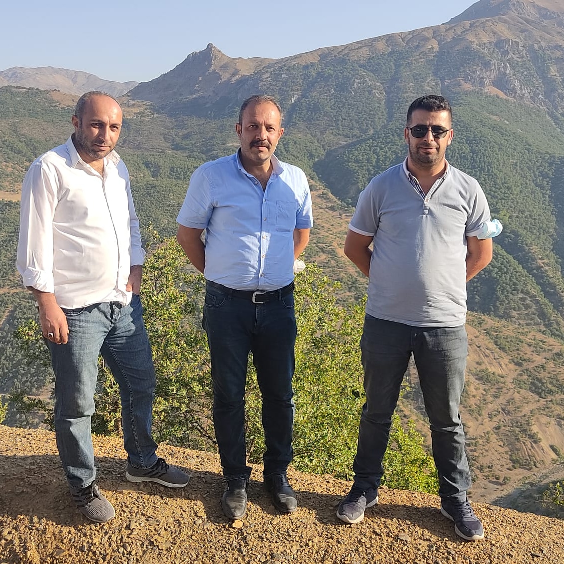 SefterKalkan's tweet photo. Gitmediğin yer, basmadığın toprak senin değildir....🇹🇷🇹🇷🇹🇷 https://t.co/cNwZ348g5v
