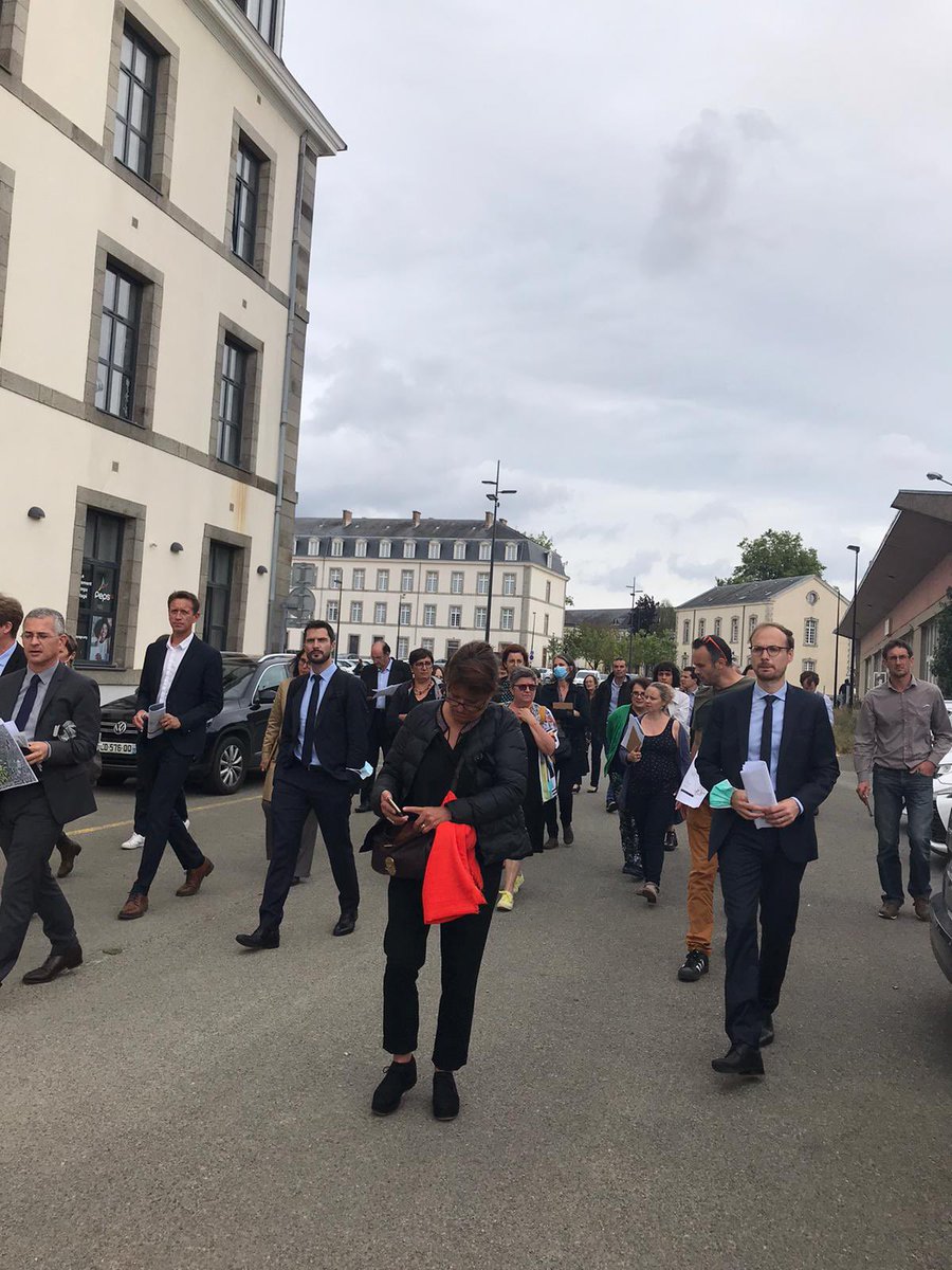 Grande fierté d’avoir accueilli le groupe de travail sur la feuille de route #ecoquartier 2030 au cœur de notre Quartier Ferrié à @lavallaville. L’occasion de valoriser votre projet auprès des partenaires nationaux. Des jalons sont posés pour le renouvellement de la démarche !