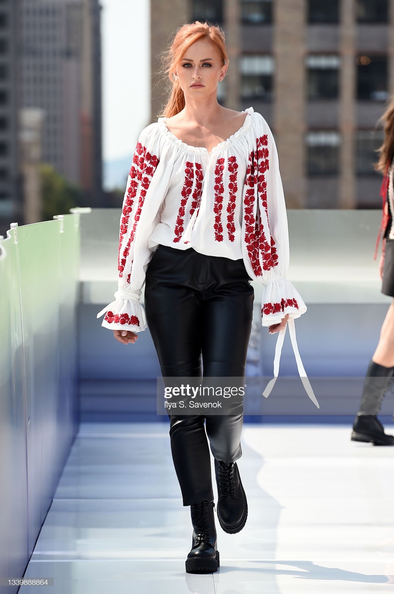 Ex WWE Diva Summer Rae Shares Stunning Photos From NYFW 2021 2