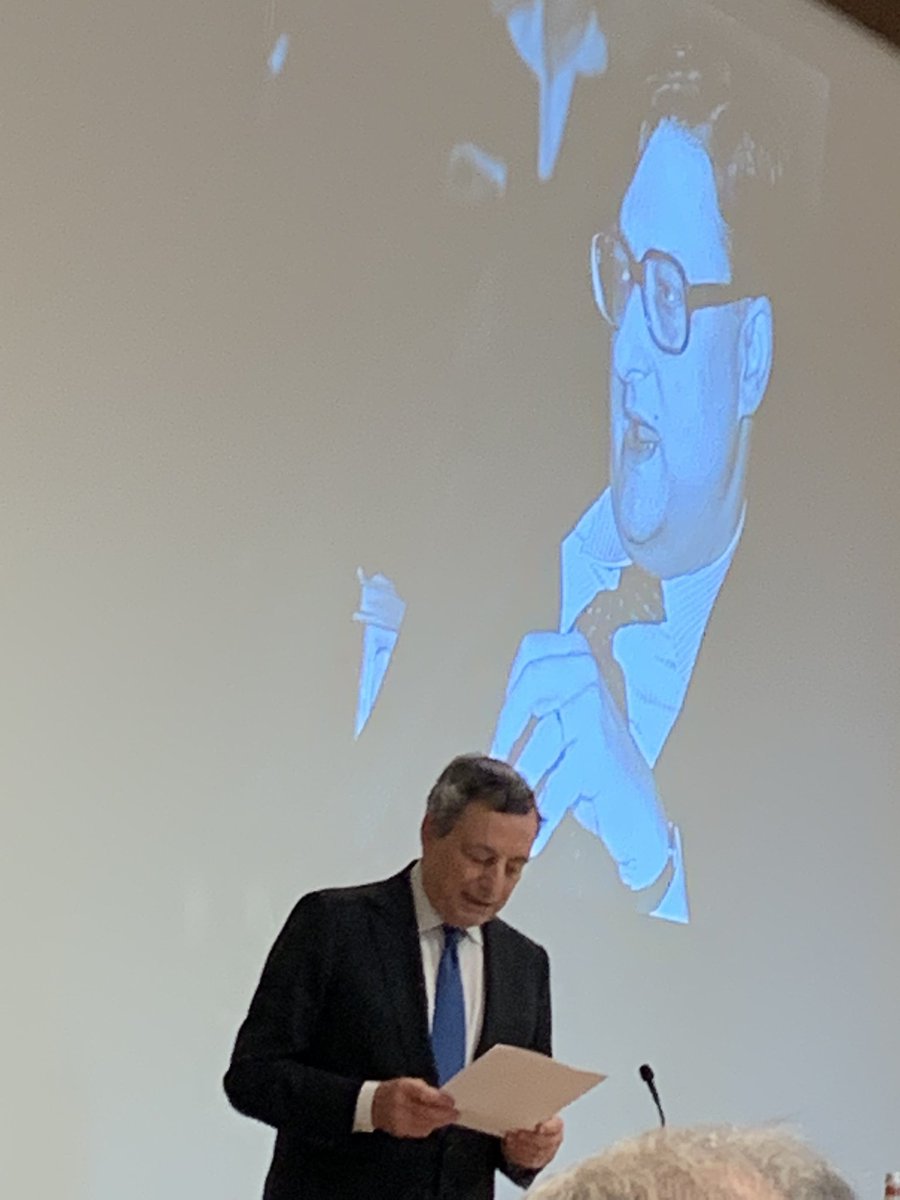 Il ricordo del Presidente Draghi di #Andreatta: Il tratto più rilevante quale uomo di Stato resta il suo rigore morale: “Le cose vanno fatte perché si devono fare, non per avere un risultato immediato”  #BolognaBusinessSchool <a href="/Unibo/">Università di Bologna</a> bit.ly/3EeVl5z