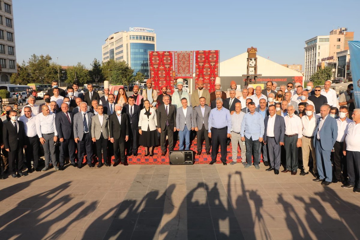 34. Ahilik Haftası Programı Kapsamında  Dağkapı Meydanında Düzenlenen Programa Valimiz Sn. <a href="/munirkaraloglu/">Münir Karaloğlu</a> İle Birlikte  Katılım Sağladık.

 34. Ahilik Haftasını Kutluyoruz