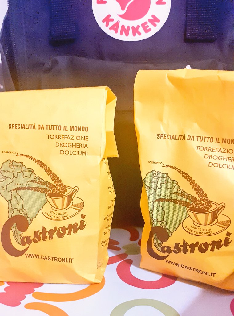 desiana1's tweet photo. E voi ci siete mai stati da Castroni? #felicità #castroni #roma 🤪 https://t.co/XXgFlmjPWo