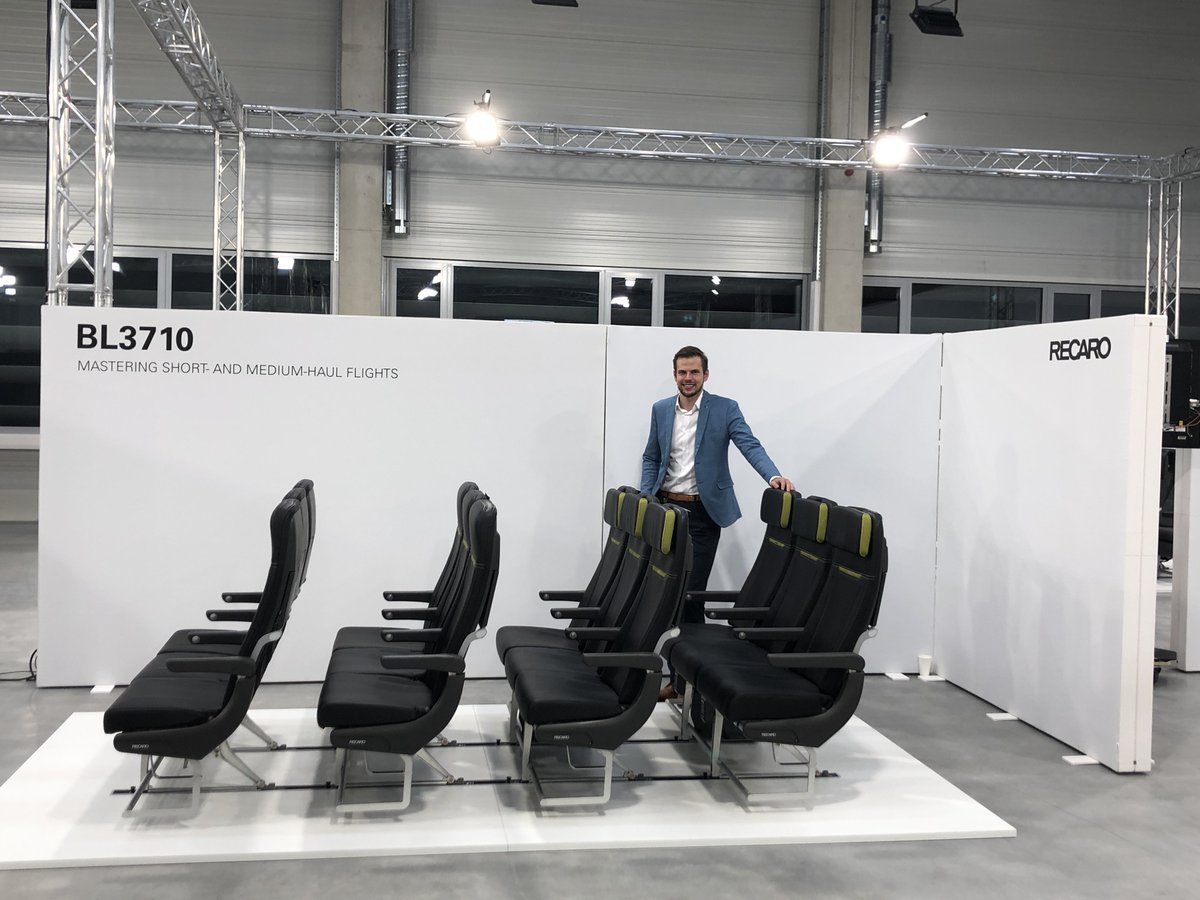 recaro_as's tweet image. Our first-ever hybrid seat show is in its final days in Schwäbisch Hall. Last week has been thrilling and we are confident that this week will be too!
#WeAreRECARO #IngeniousDesign #FeelPerformance
#DrivingComfortInTheSky