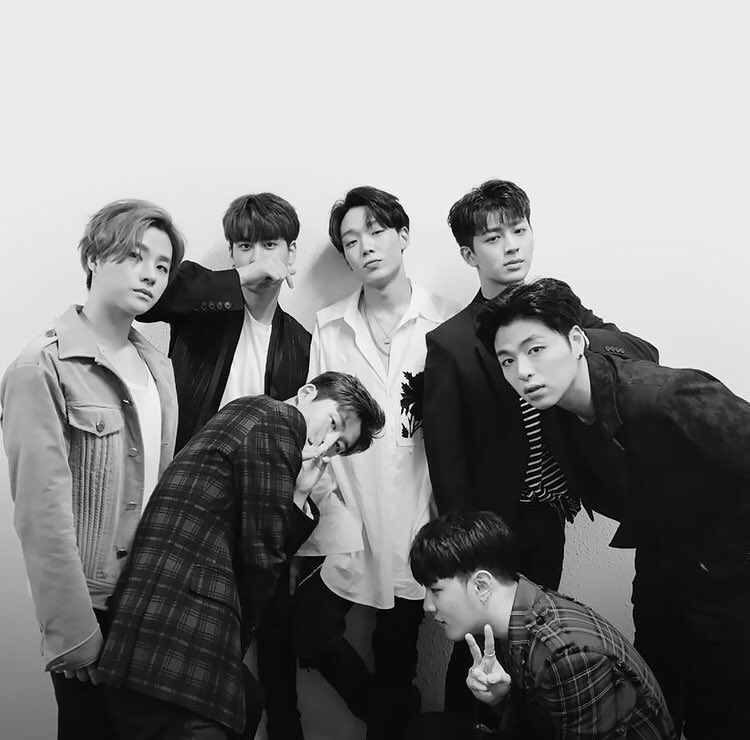 wiindy99_O's tweet photo. HAPPY ANNIVERSARY iKON!!! ❤️🖤
#iKON #아이콘
#아이코닉6주년축하해
#TO6ETHERwithiKONIC
#아이콘6주년축하해
#6YearsWithJinhwan
#6yearswithYunhyeong
#6YearsWithBobby
#6YearsWithBi
#6YearsWithDonghyuk
#6YearsWithJunhoe
#6YearsWithChanwoo
#6YearsWithiKON https://t.co/gFpU0zK34K