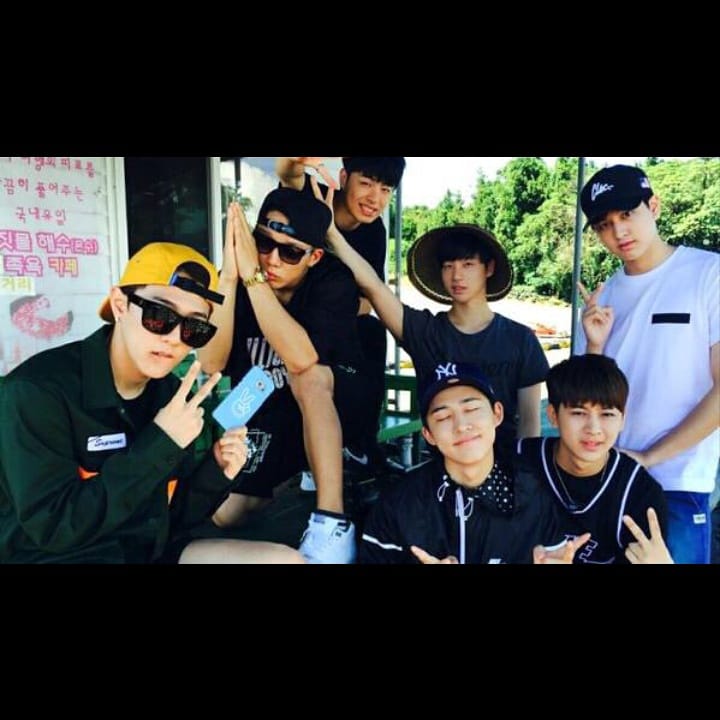 wiindy99_O's tweet photo. HAPPY ANNIVERSARY iKON!!! ❤️🖤
#iKON #아이콘
#아이코닉6주년축하해
#TO6ETHERwithiKONIC
#아이콘6주년축하해
#6YearsWithJinhwan
#6yearswithYunhyeong
#6YearsWithBobby
#6YearsWithBi
#6YearsWithDonghyuk
#6YearsWithJunhoe
#6YearsWithChanwoo
#6YearsWithiKON https://t.co/gFpU0zK34K