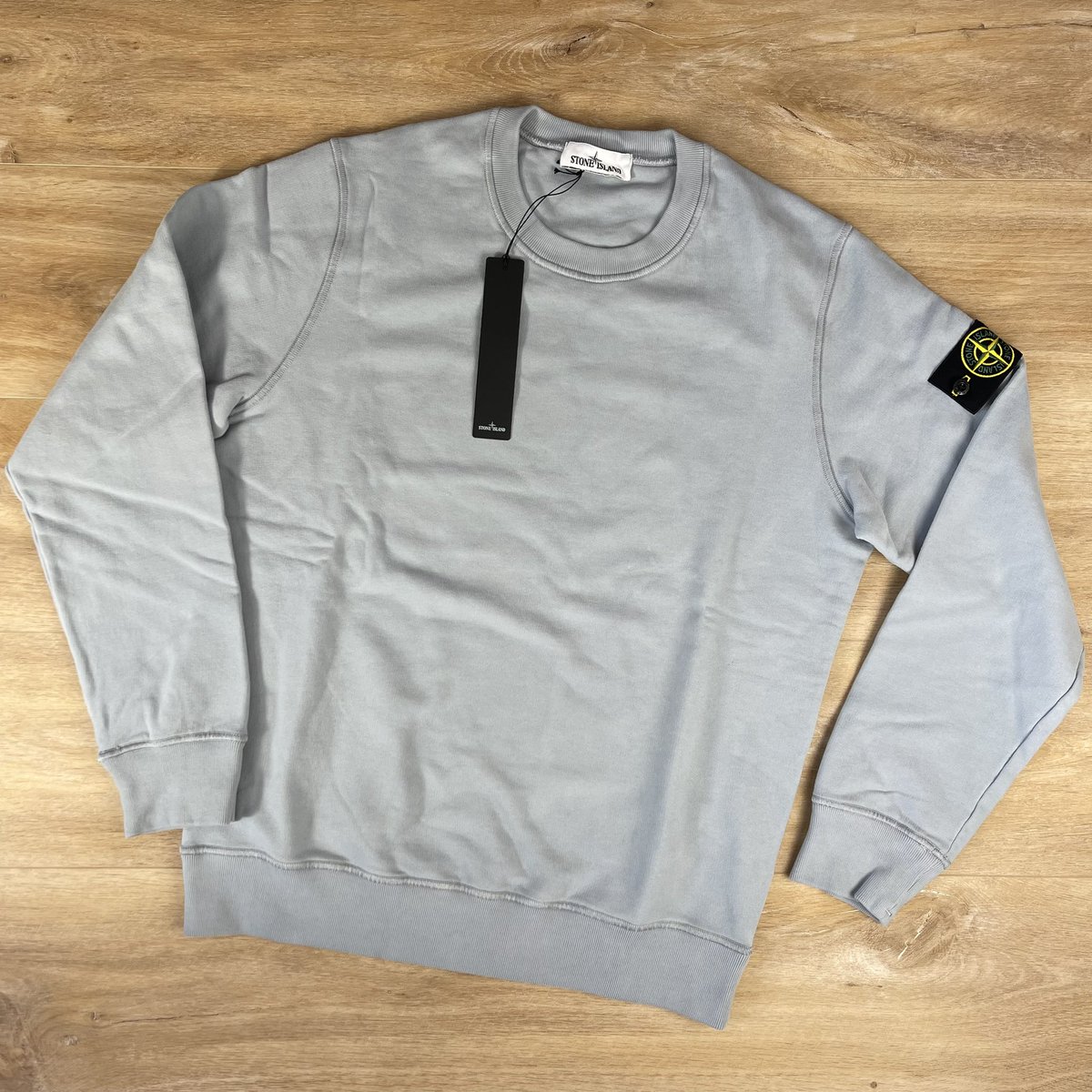 If Cristiano Ronaldo scores first on his Champions League return, we’ll giveaway this Stone Island sweatshirt in a size of your choice worth £230! 🔥 #MUFC 

Retweet &amp; follow @LabelMenswear to enter.